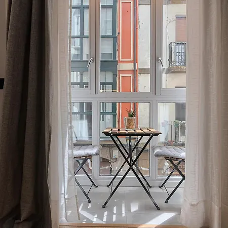 Moderno Y Lujoso En El Historico Casco Viejo Apartman