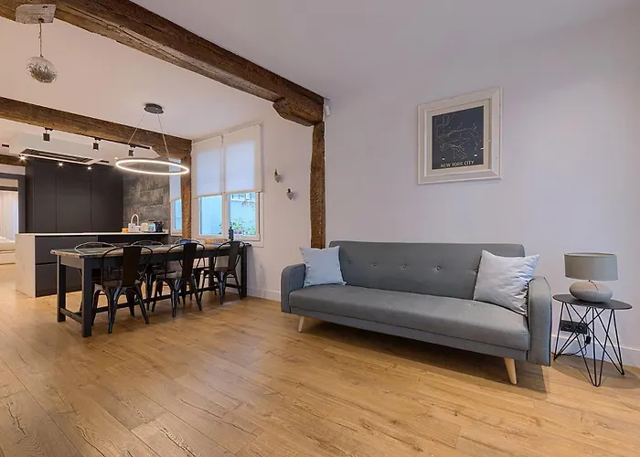 Apartment Moderno Y Lujoso En El Historico Casco Viejo